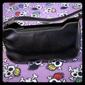 Cute vintage Guess hand bag